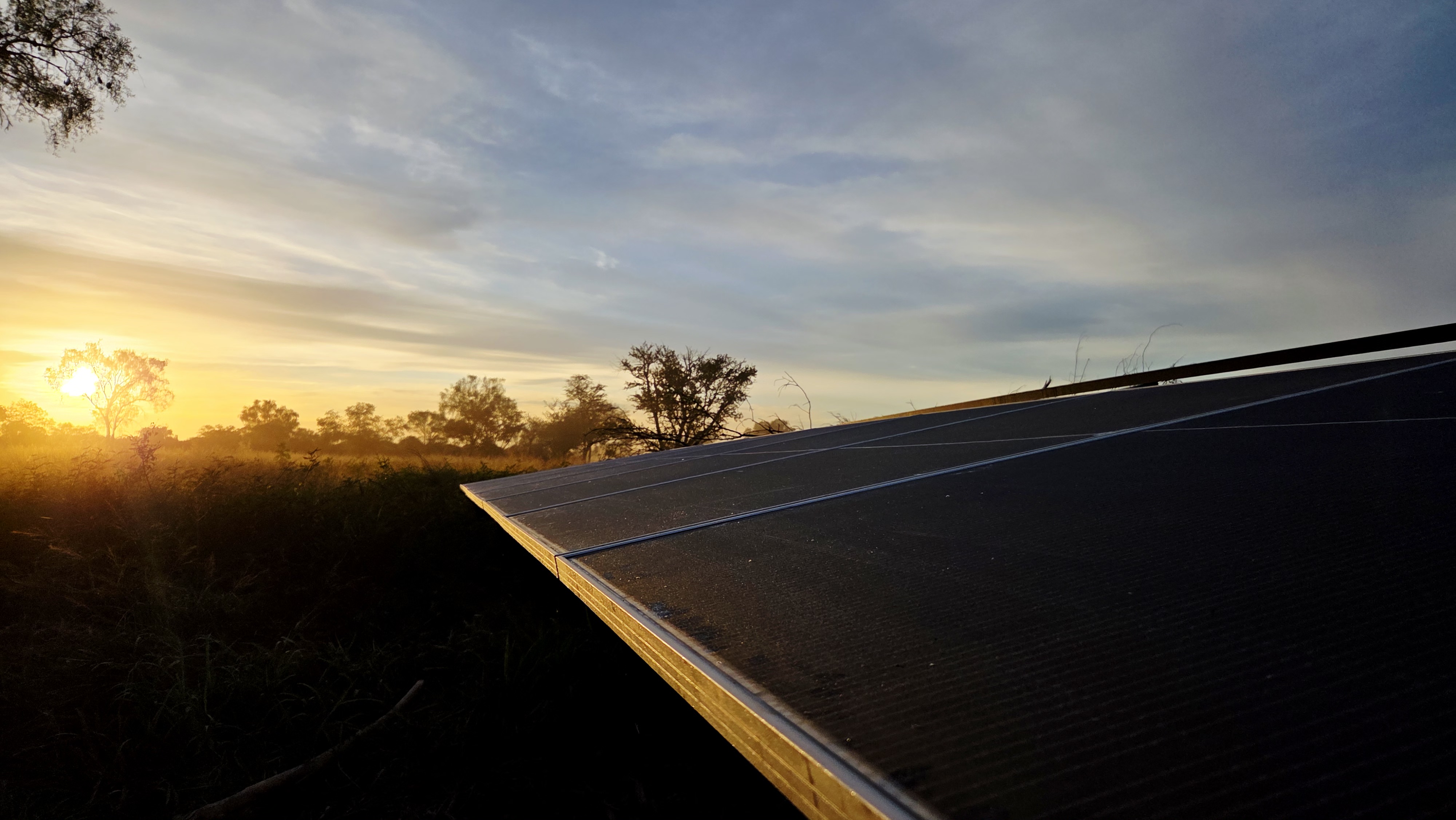 Paneles Solares en Terreno
